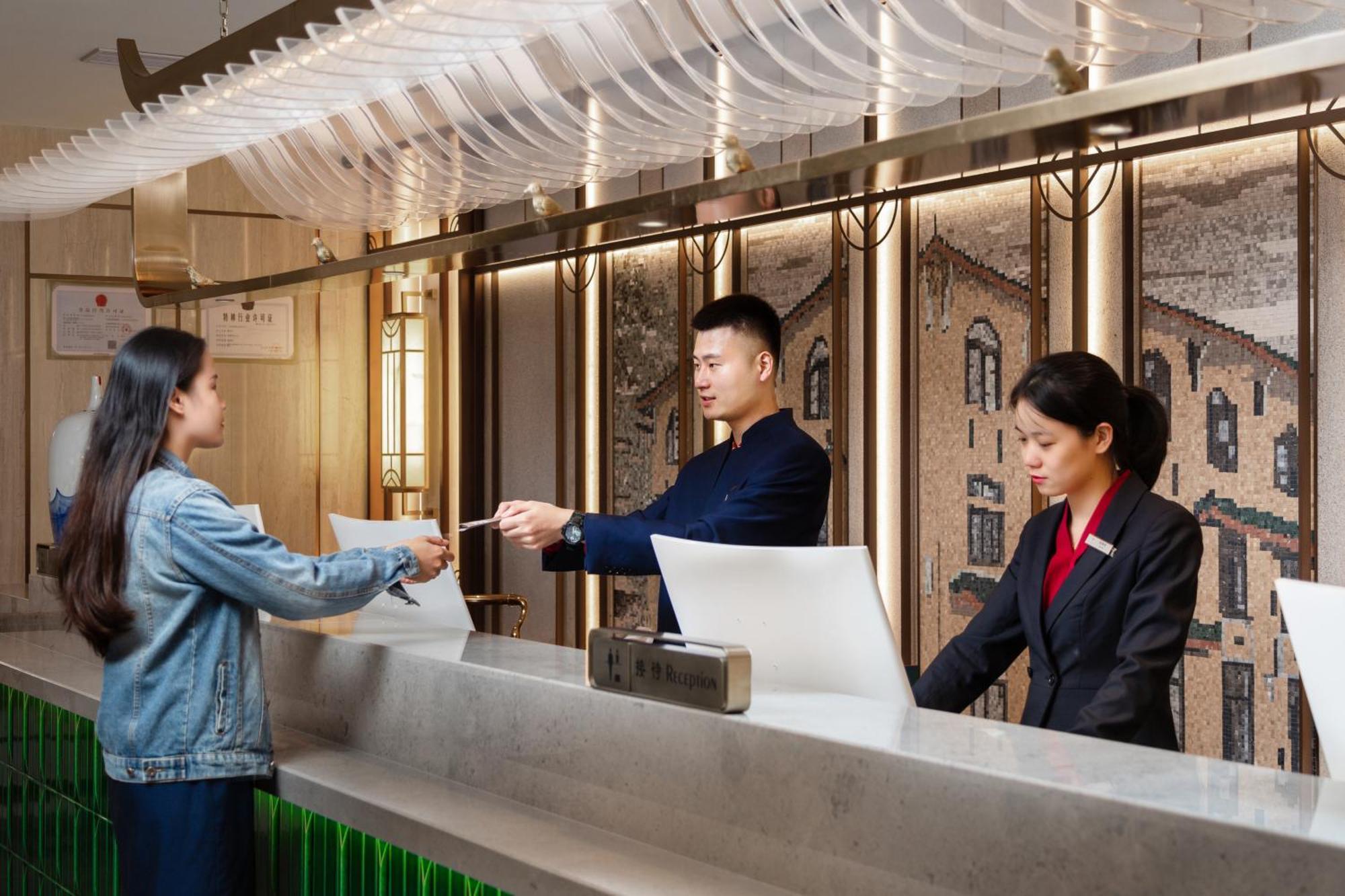 Guangzhou Wogo Yuanbao Hotel-Zhujiang New Town-Free Canton Fair Shuttle Bus & Overseas Buyer Registration Services エクステリア 写真