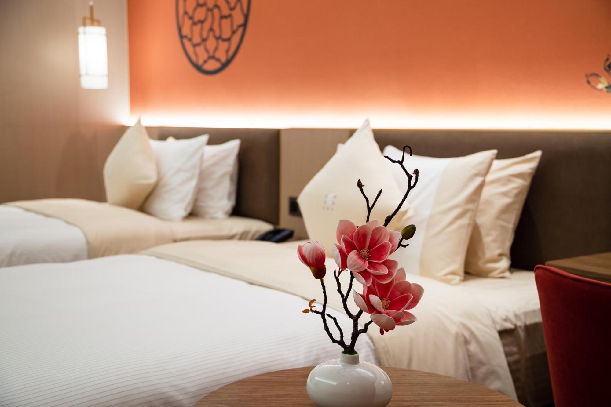 Guangzhou Wogo Yuanbao Hotel-Zhujiang New Town-Free Canton Fair Shuttle Bus & Overseas Buyer Registration Services エクステリア 写真